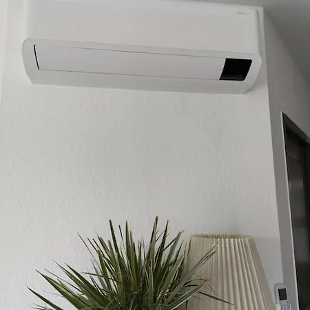 Hotel Maison Climatisee Tout Confort Avec Piscine A 4*