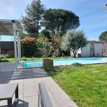Maison Climatisee Tout Confort Avec Piscine A